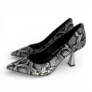 MICHAEL Michael Kors Clara Mid Pump Snake Embossed Leather - Size 9.5